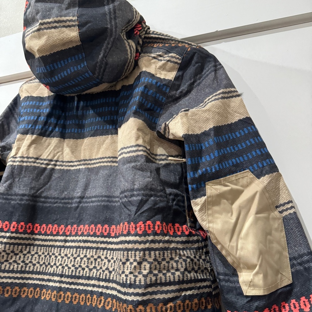 DC Ladies' Riji Jacket - Large - Picture 5 of 13